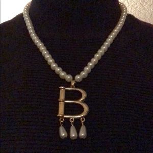 Anne Boleyn’s Faux Pearl Necklace!